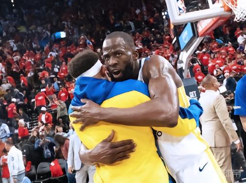 库里：追梦带病出战防住了伦纳德，他的影响力无与伦比