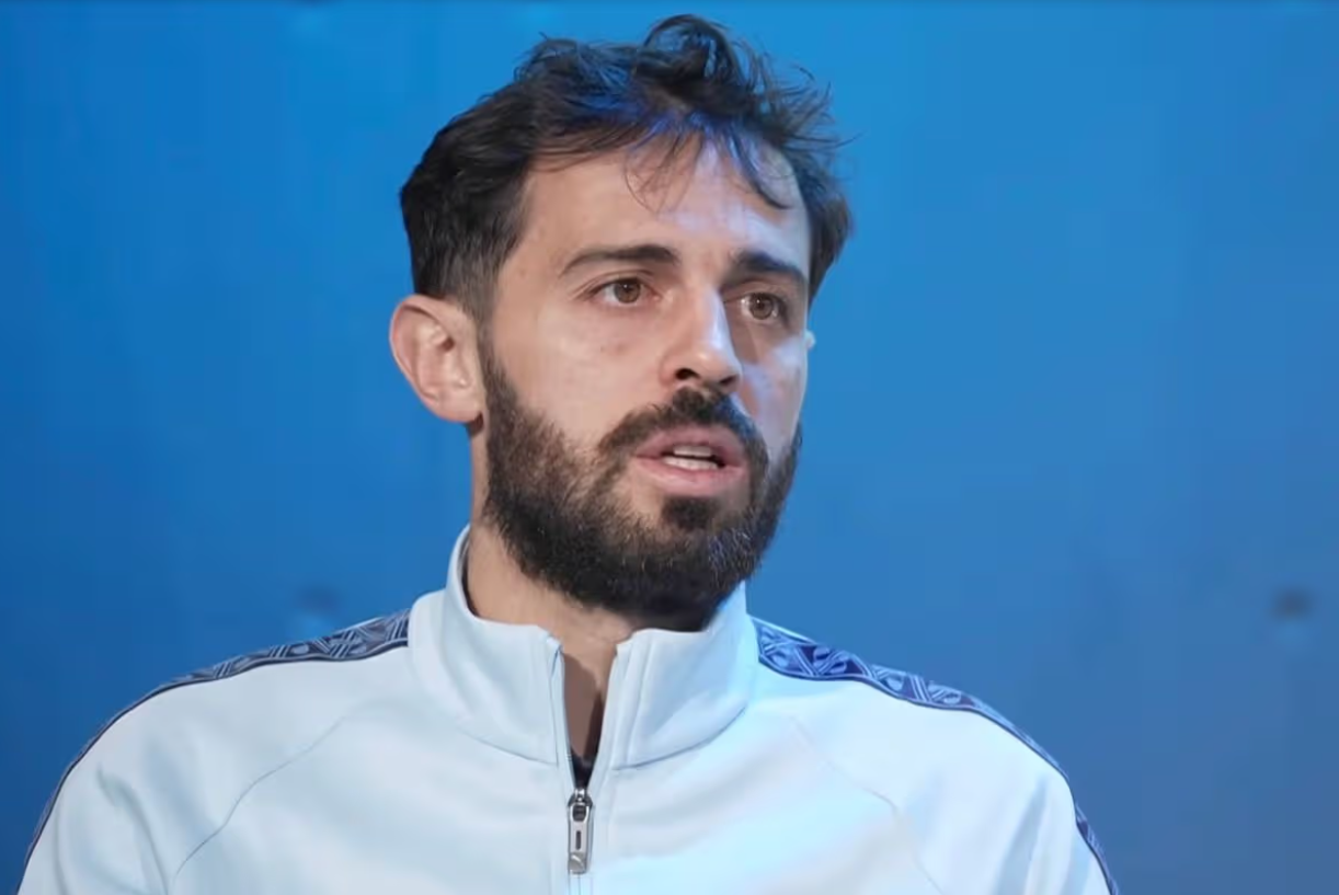 B席尔瓦发文告别曼城，效力9年450场19冠！