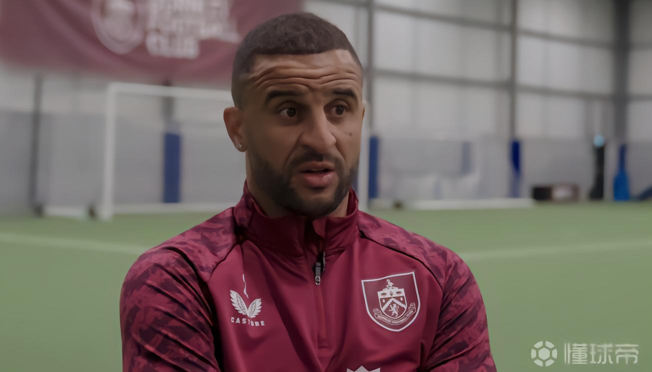 沃克：踢曼城要让球迷为我们的表现鼓掌，这并非不可能完成